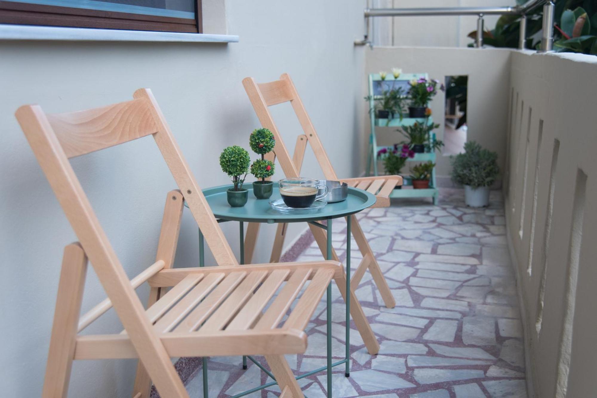 Comfy & Modern Apartment In The Heart Of Heraklion Exteriör bild